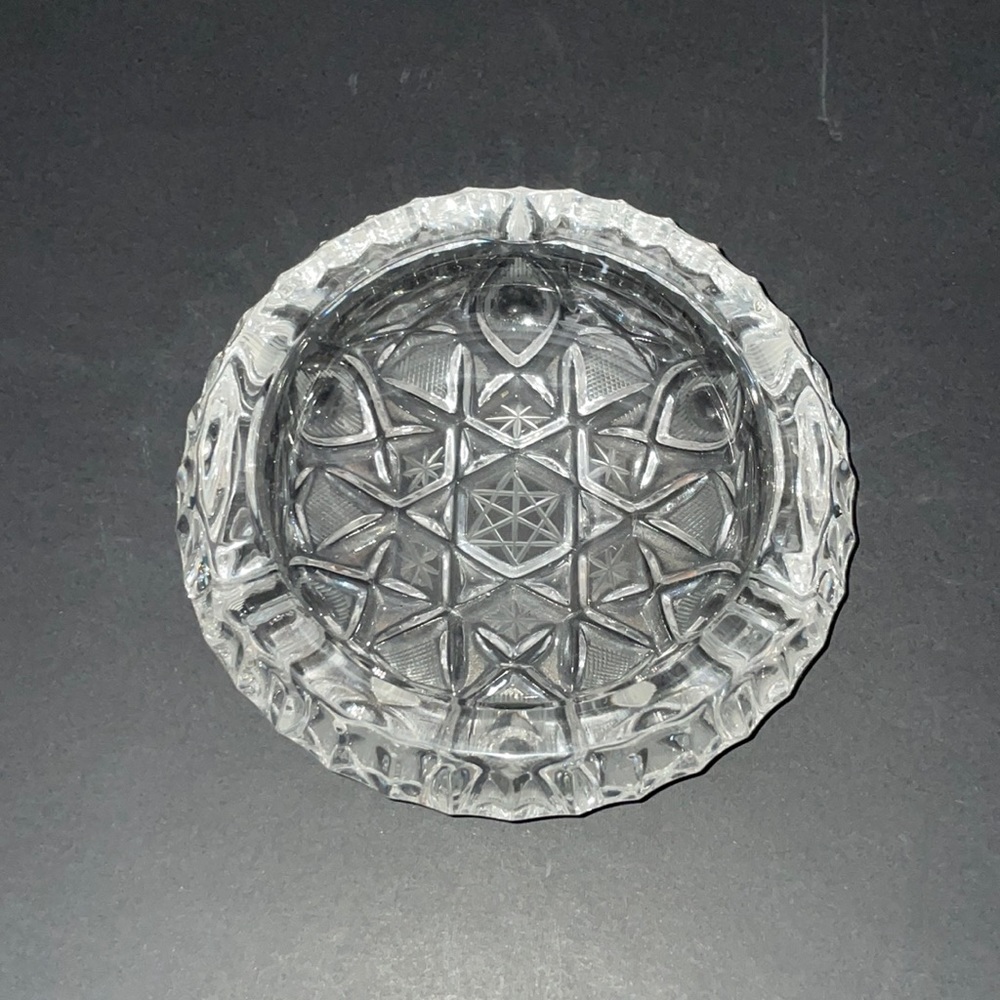Crystal Glass Ashtray Round Trinket Dish Vintage Barware Collectible Heavy